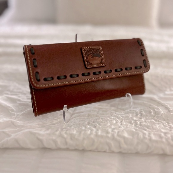 Dooney and Bourke Florentine wallet in GINGER - Picture 6 of 12